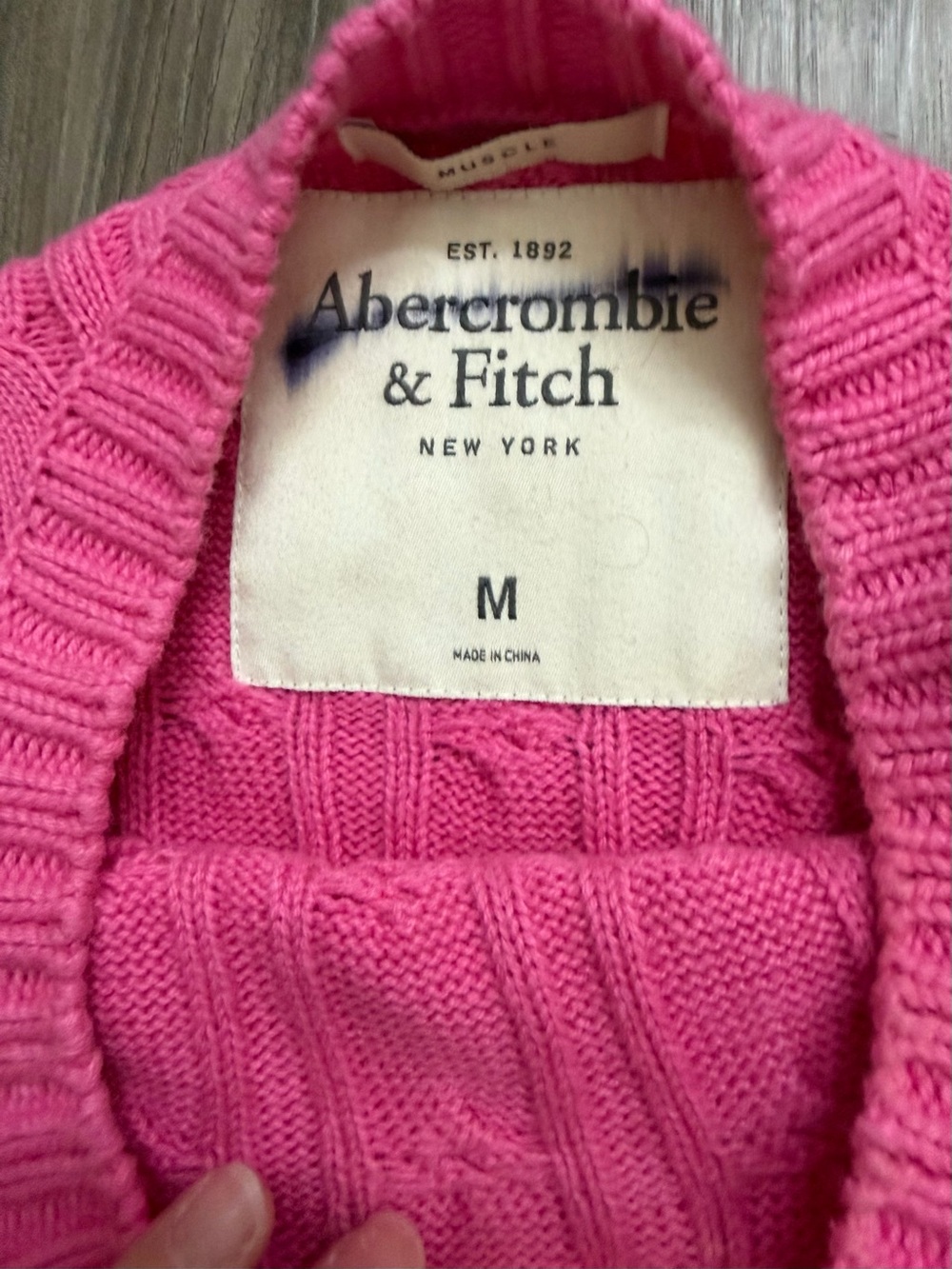 Abercrombie & Fitch Vtg Hot Pink Cable Knit Cotton Blend Crewneck Sweater Medium - Picture 2 of 5